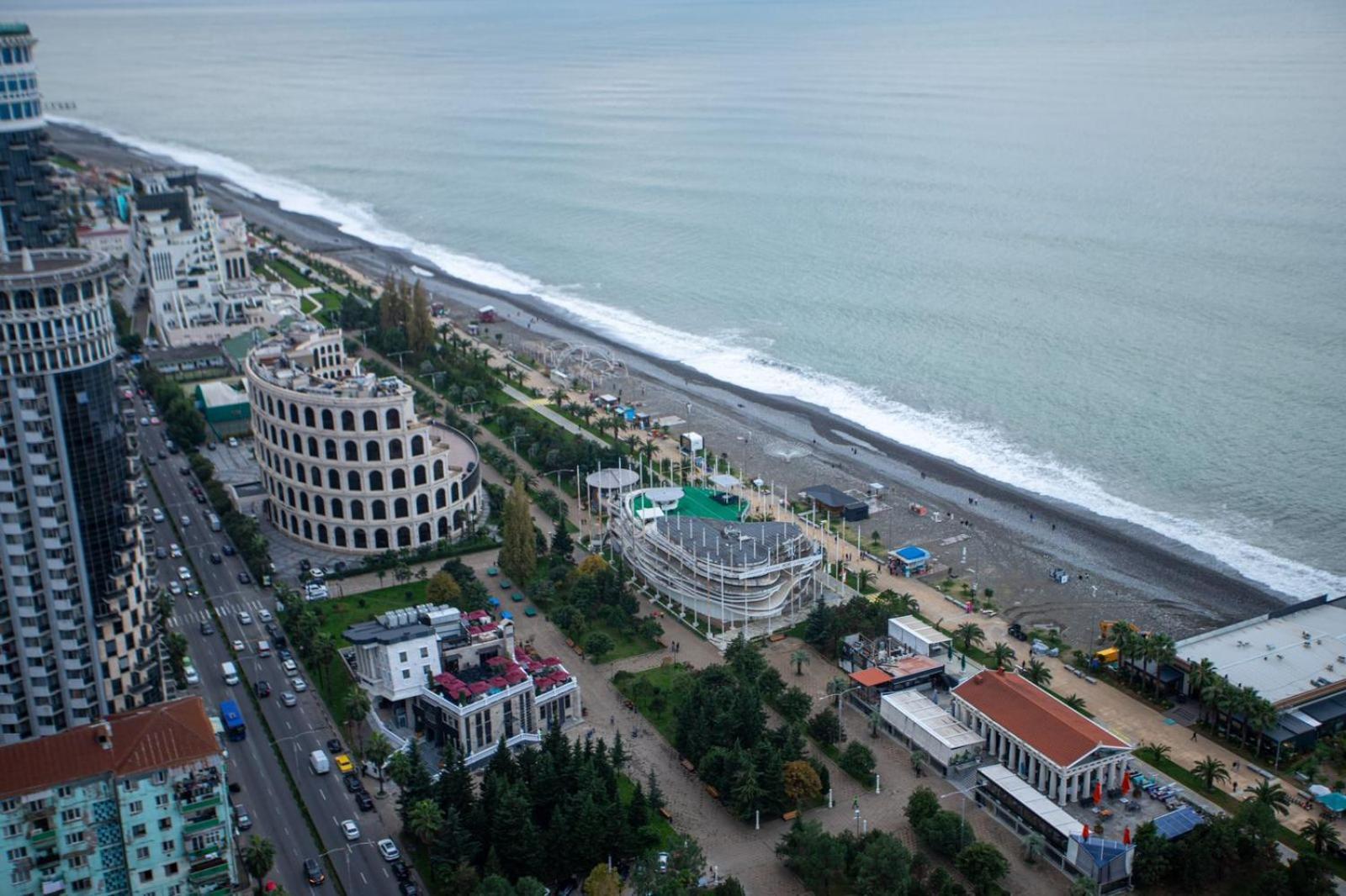 Suites Orbi City Aparthotel Batum Dış mekan fotoğraf