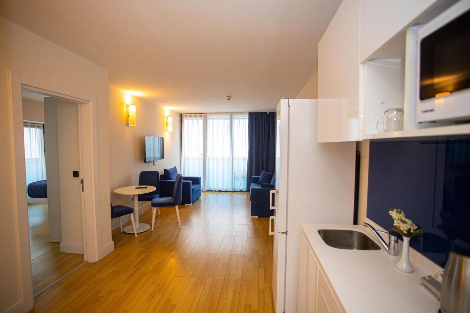 Suites Orbi City Aparthotel Batum Dış mekan fotoğraf
