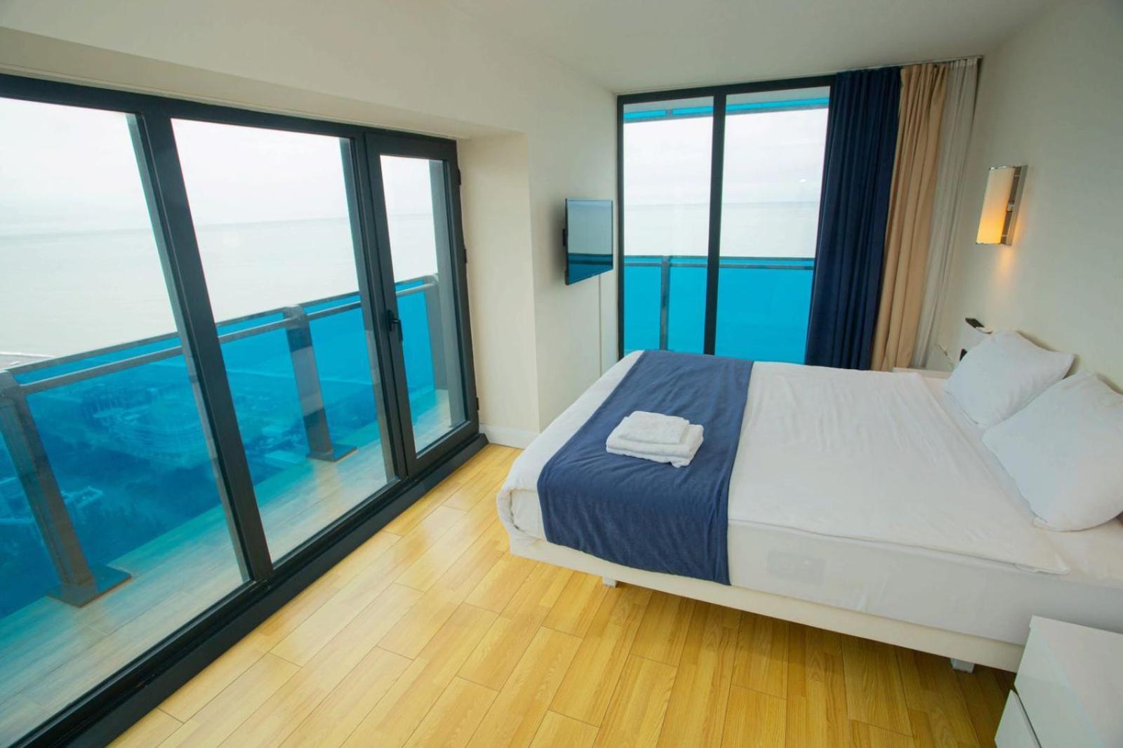 Suites Orbi City Aparthotel Batum Dış mekan fotoğraf