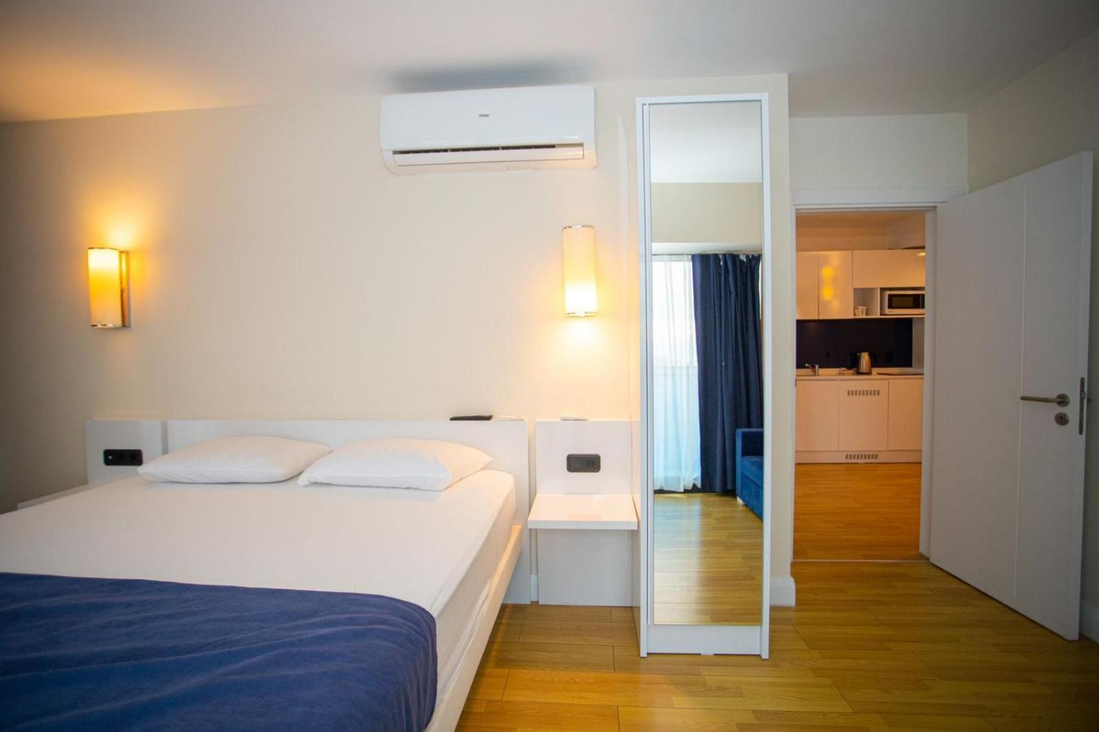Suites Orbi City Aparthotel Batum Dış mekan fotoğraf