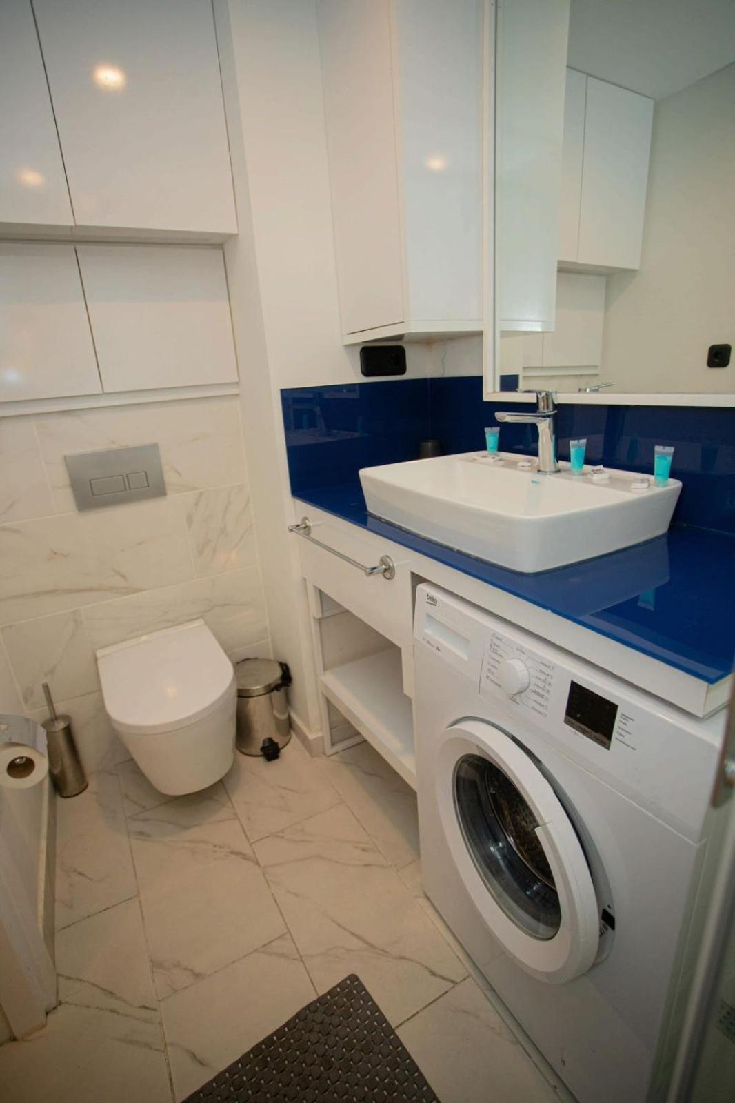 Suites Orbi City Aparthotel Batum Dış mekan fotoğraf