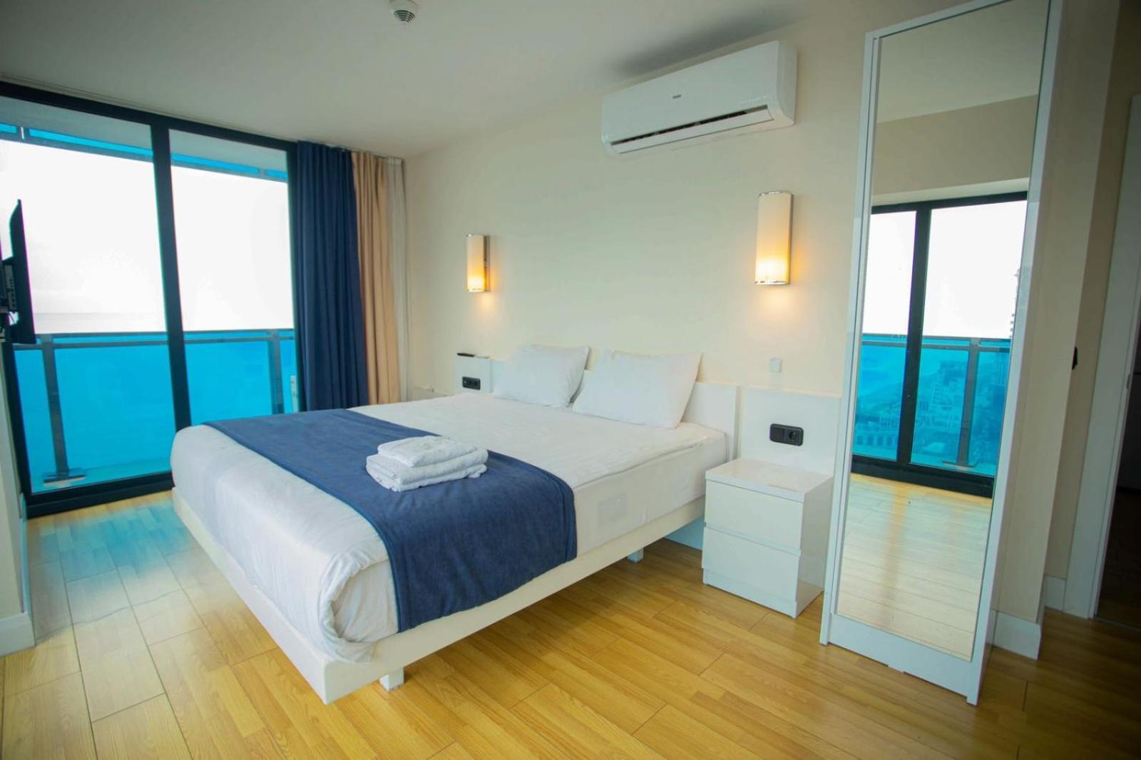 Suites Orbi City Aparthotel Batum Dış mekan fotoğraf