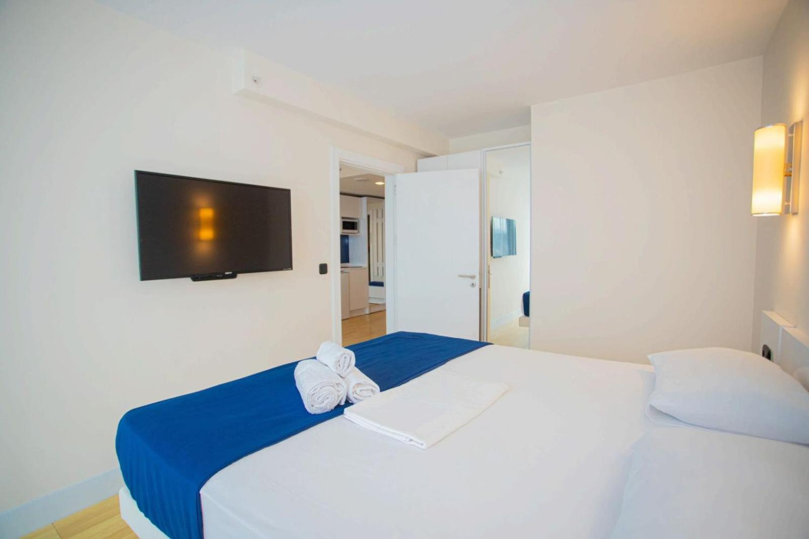 Suites Orbi City Aparthotel Batum Dış mekan fotoğraf