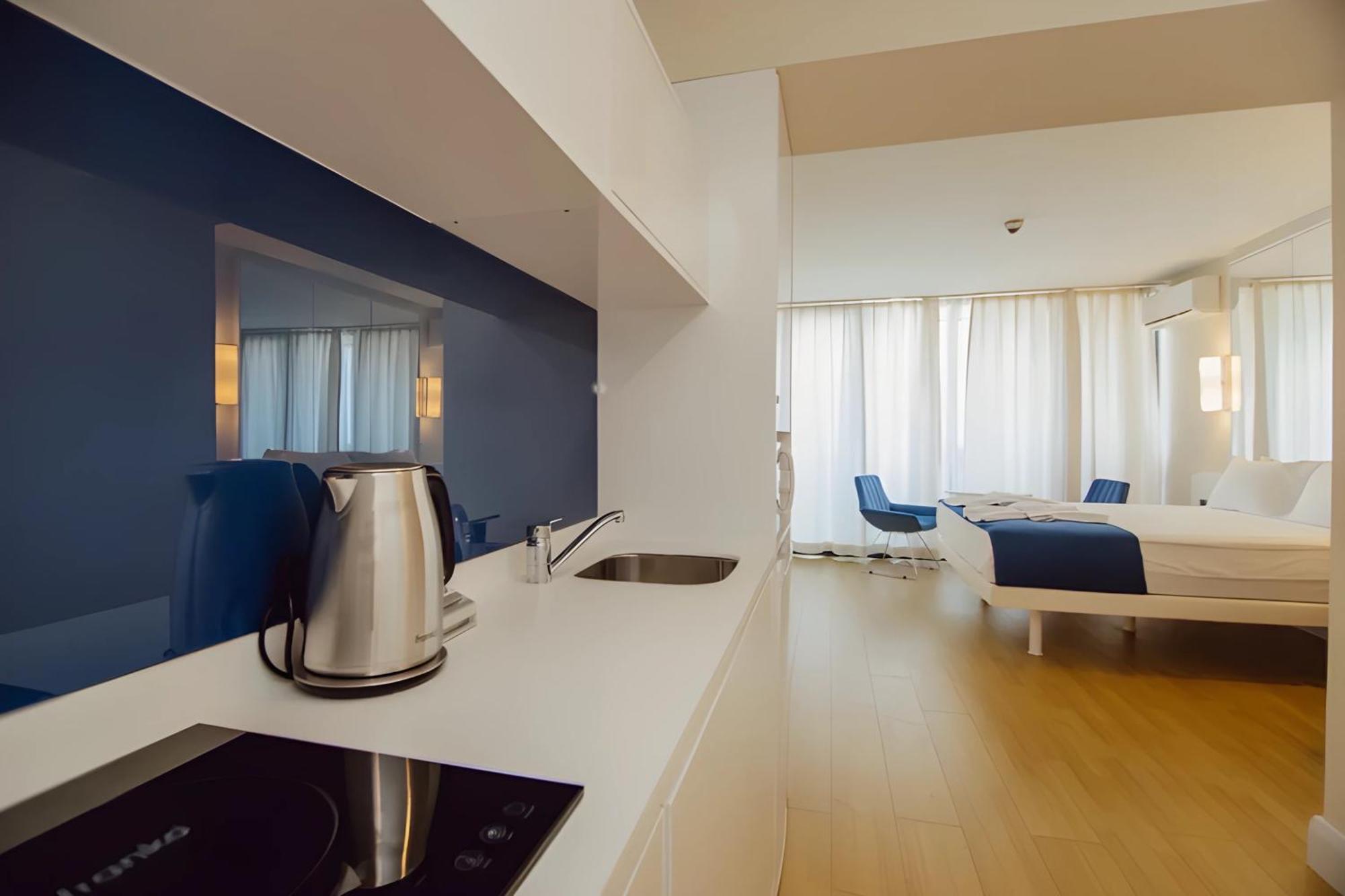 Suites Orbi City Aparthotel Batum Dış mekan fotoğraf