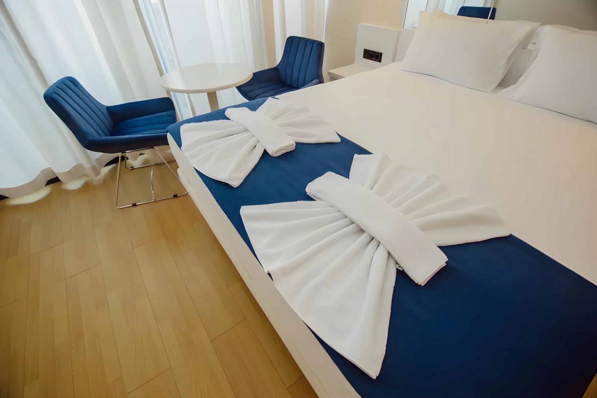 Suites Orbi City Aparthotel Batum Dış mekan fotoğraf
