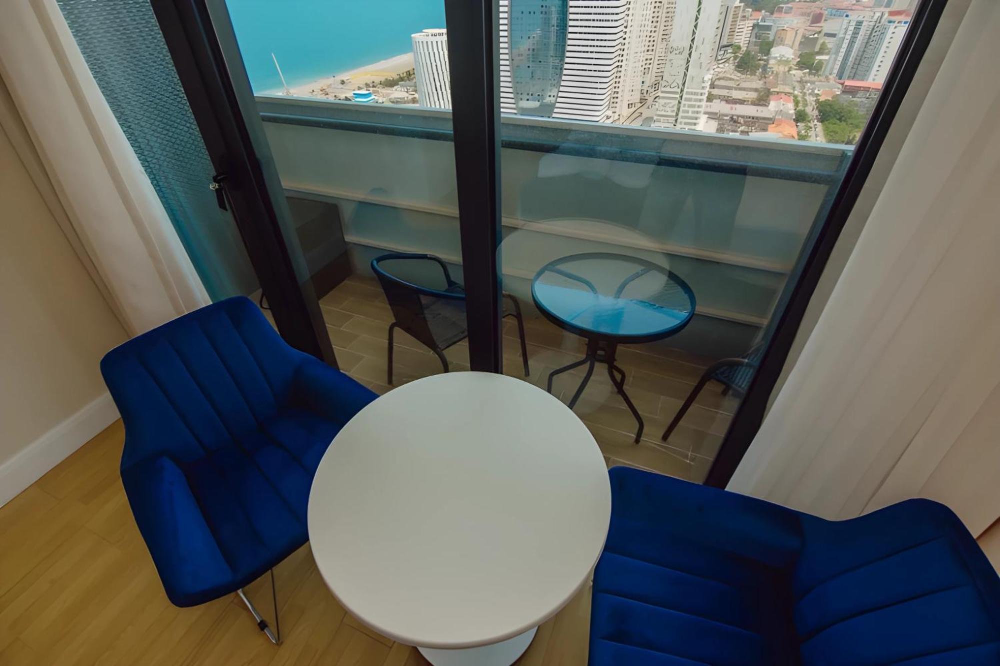 Suites Orbi City Aparthotel Batum Dış mekan fotoğraf